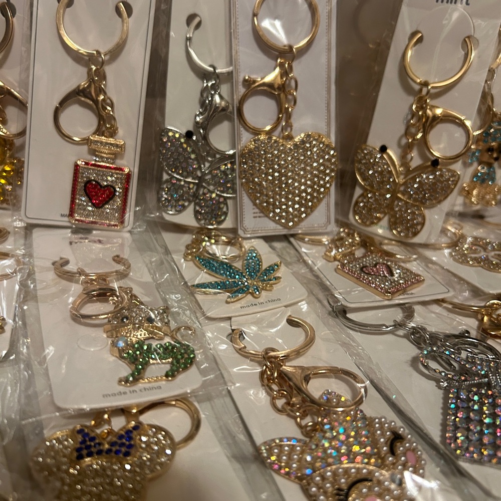 25 for $25 KeyChain Purse Charms CATS DOGS HAMSA HEARTS GUITARS CROSS - more NEW - Picture 11 of 14